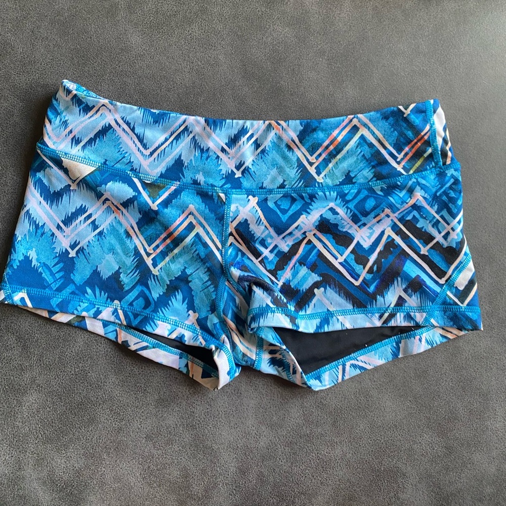 Crossfit blue spandex.